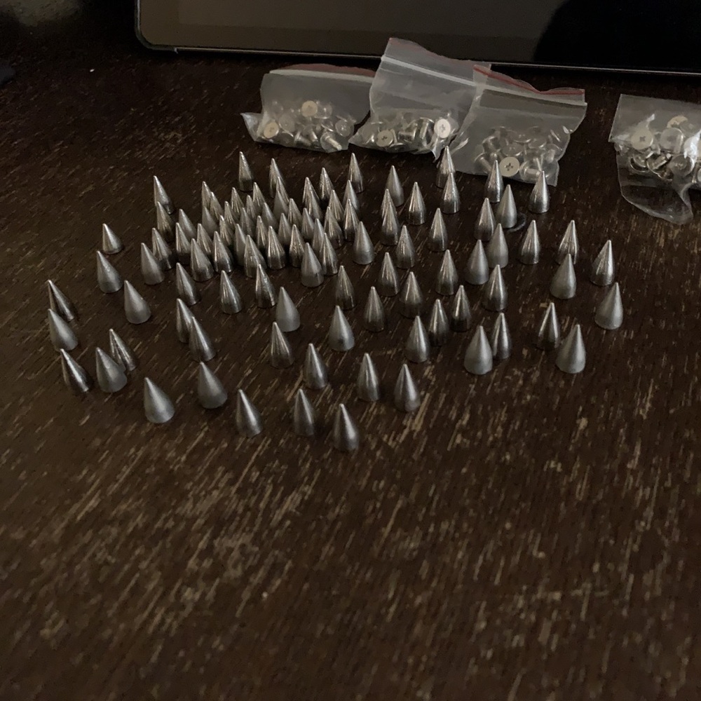 Spikes